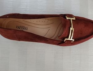 Handsome Suede Loafers   nwot